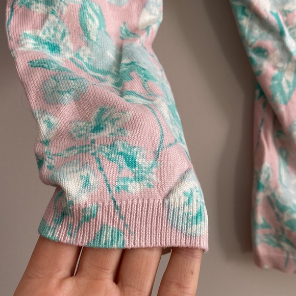 Guess Spring Back Scoop Top, S - Picture 5 of 13